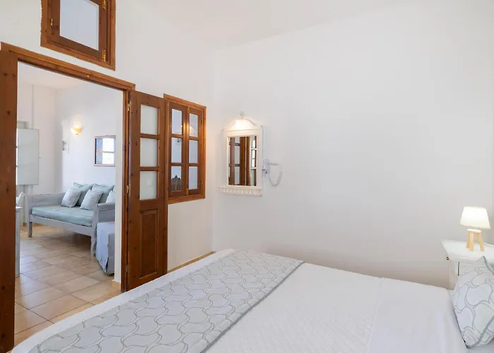 Vrachia Studios&apartments