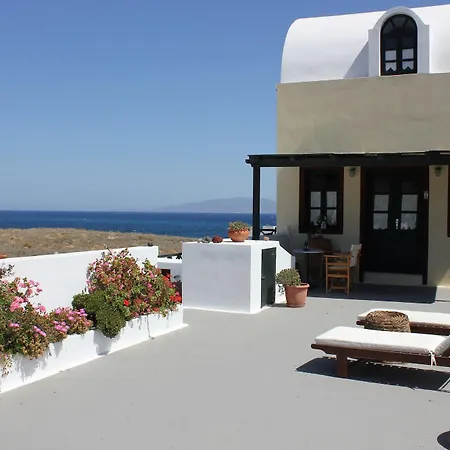 Vrachia & * Oia (Santorini)