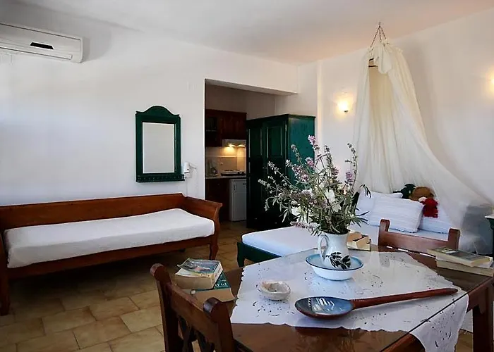 Vrachia Studios&apartments