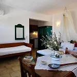 Vrachia Studios&apartments