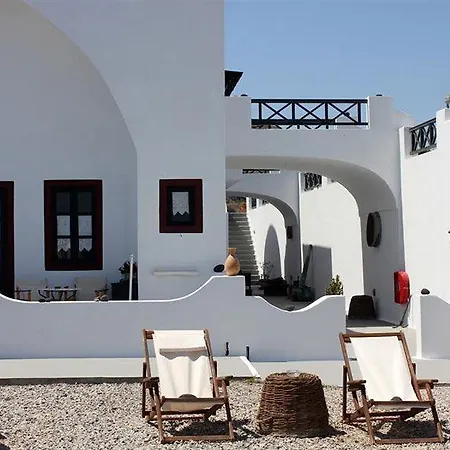 Vrachia & Apartmán Oia