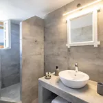 Vrachia & Apartament