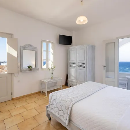 Vrachia & Apartment Oia (Santorini)